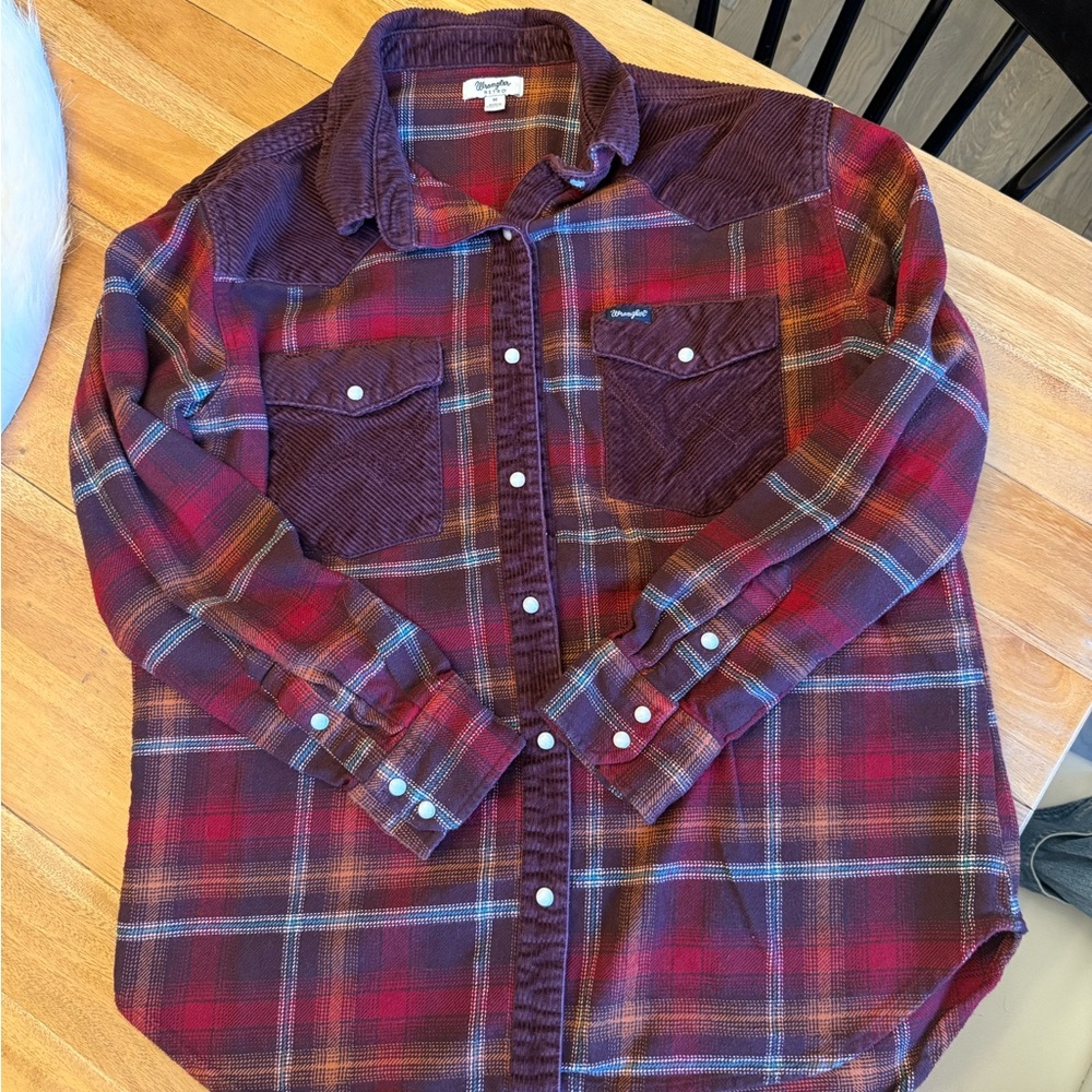 Wrangler women’s Burgundy Plaid Button Down Shirt